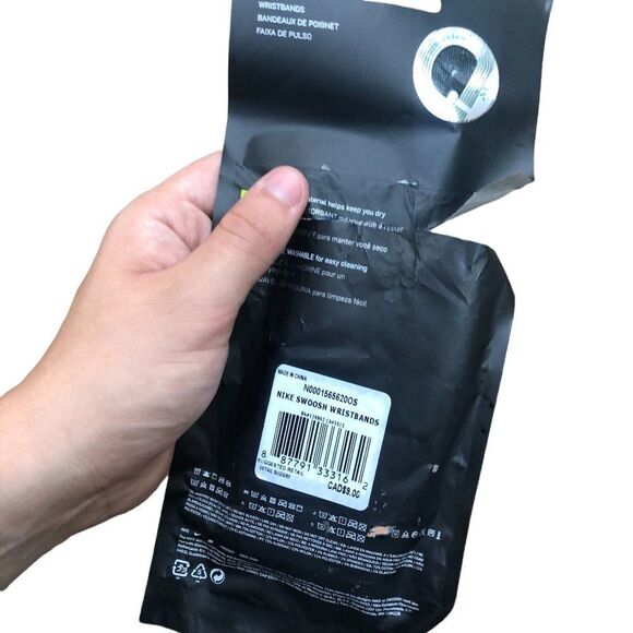 Nike Swoosh Wristbands - Picture 2 of 6